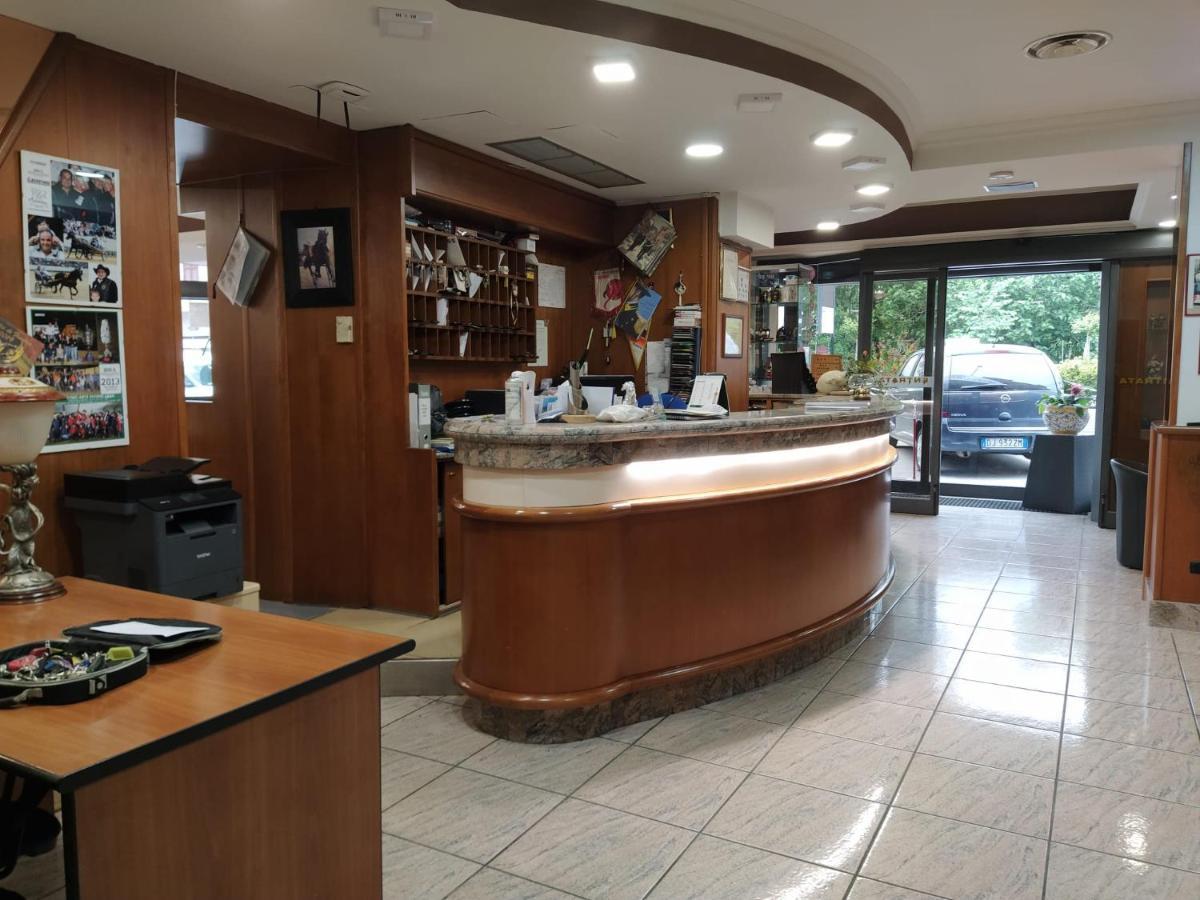 Hotel Residence Memmina Frosinone Eksteriør billede