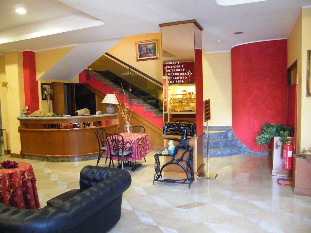 Hotel Residence Memmina Frosinone Interiør billede