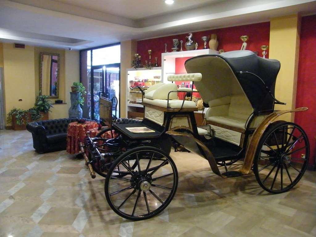 Hotel Residence Memmina Frosinone Interiør billede